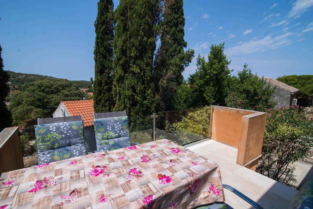 Villa Rialto Veli Lošinj Exteriör bild